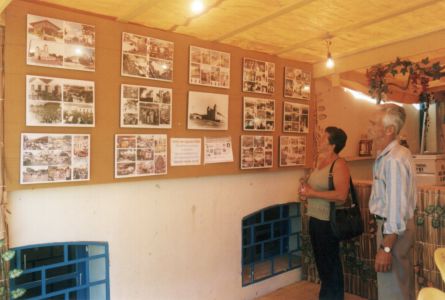 Levando bebida p/ o leil�o de gado